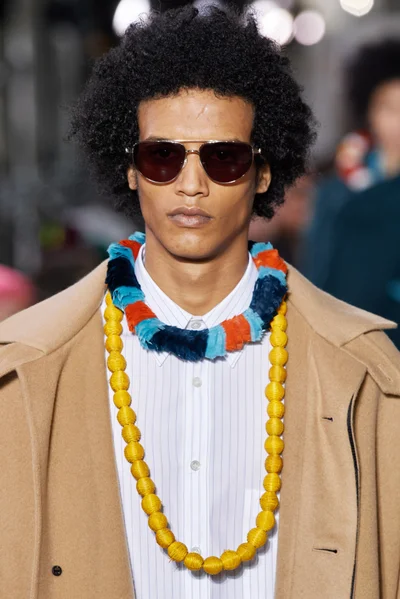 Look 22